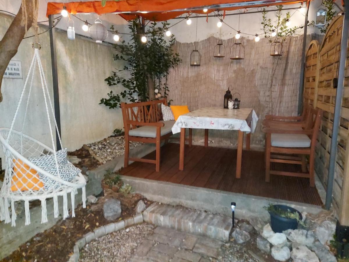 Apartments Authentic Baska 2 エクステリア 写真